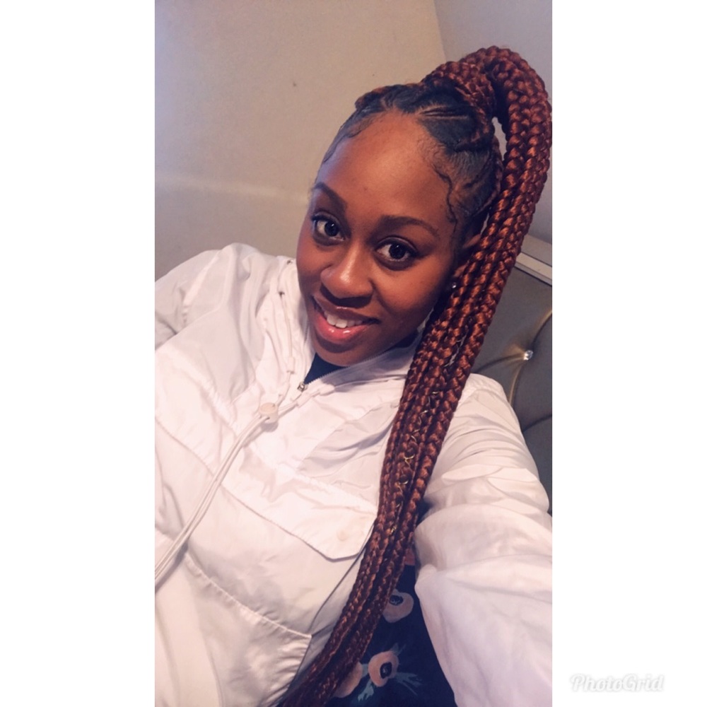 Meet your Posher, Monica
